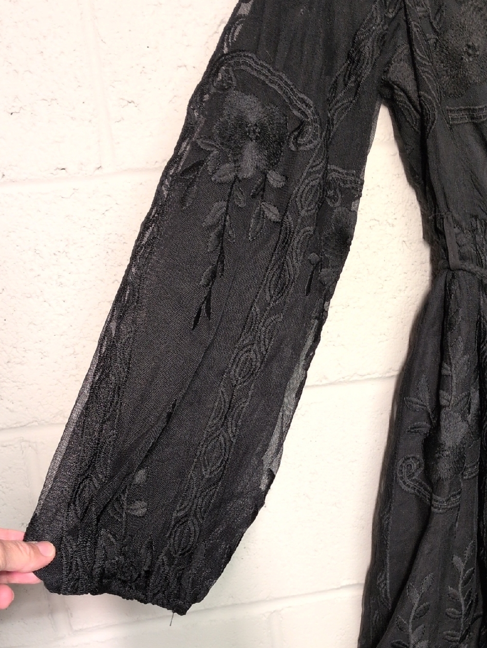 Women's Sheer Black Lace Long Sleeve Boho Maxi Dress Size Large/8 NWOT - Picture 6 of 11